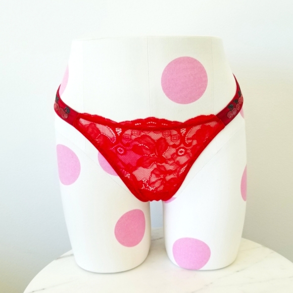 Victoria's Secret Very Sexy Cherry Bomb Shine Strap Thong & Garter Belt Set NWT - Picture 7 of 13
